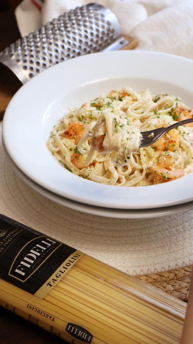 pasta alfredo camaron crema