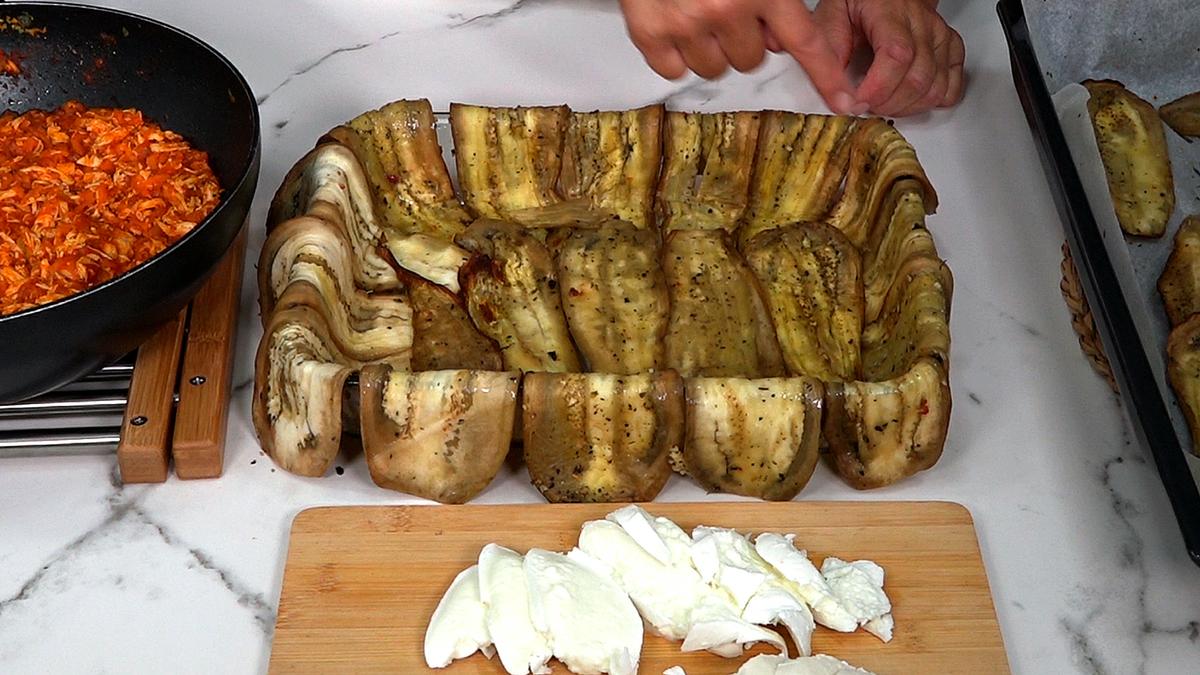 PASTEL DE BERENJENAS Y POLLO, ESTA RECETA ADEMÁS DE SER MUY SALUDABLE ESTA DELICIOSA - Loli Domínguez - Foto 12
