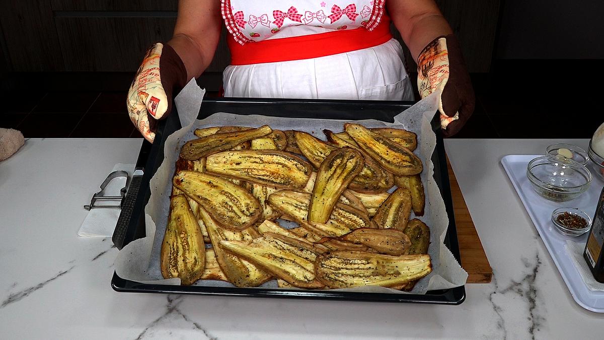PASTEL DE BERENJENAS Y POLLO, ESTA RECETA ADEMÁS DE SER MUY SALUDABLE ESTA DELICIOSA - Loli Domínguez - Foto 6