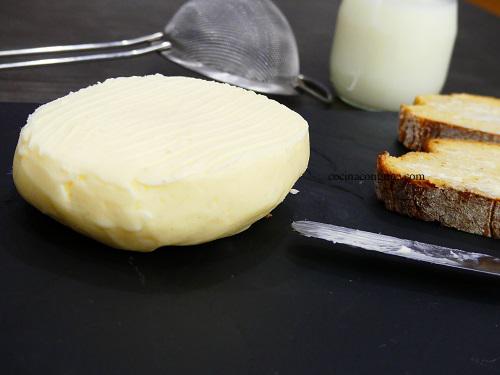 mantequilla casera con nata (crema de leche)