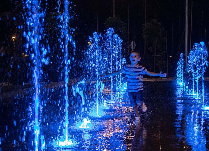 fuente espejo de agua