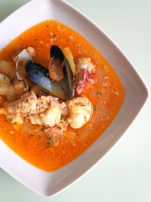 Suquet de peix. Plano cenital