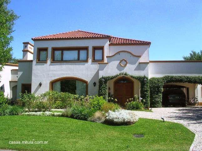 Casas con techo inclinado