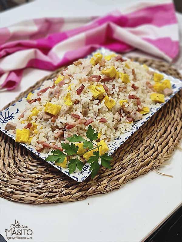 Arroz frito o arroz frito 3 delicias La cocina de Masito, receta fácil con vídeo y descripción del paso a paso