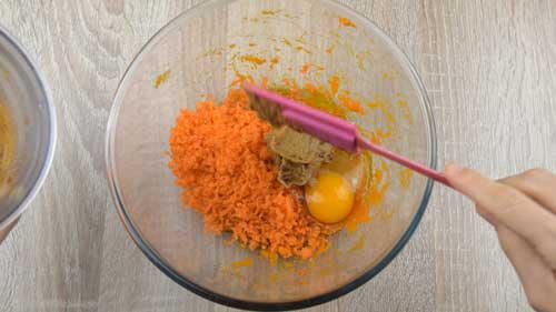 ingredientes humedos de los donuts tarta de zanahoria