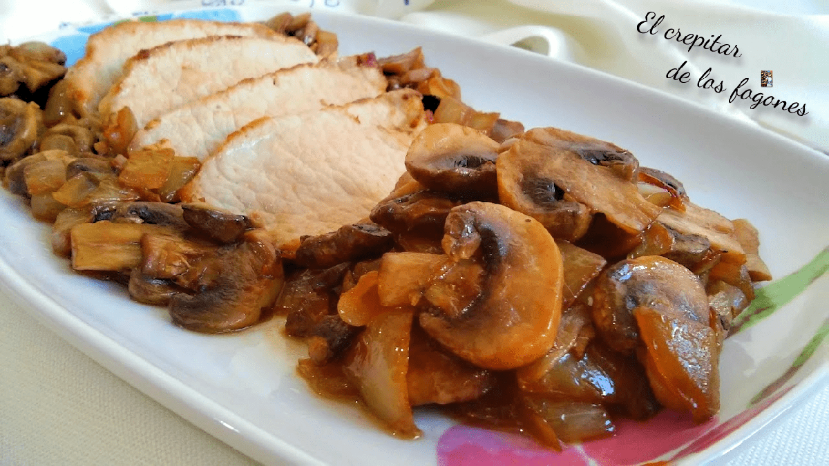 champiñones encebollados