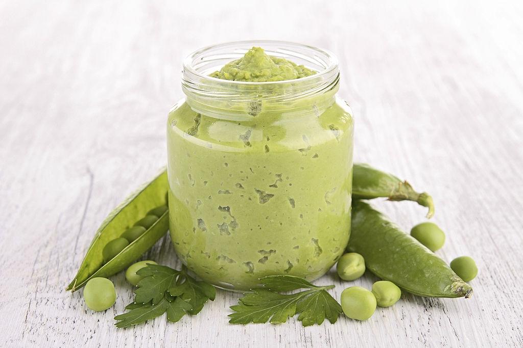 Papilla de merluza con guisantes