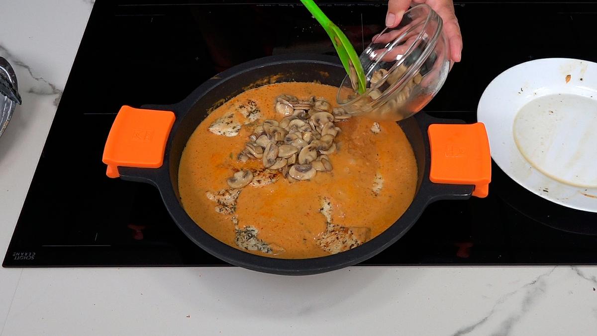POLLO EN SALSA CREMOSA DE TOMATE Y CHAMPIÑONES - Loli Domínguez - Foto 12