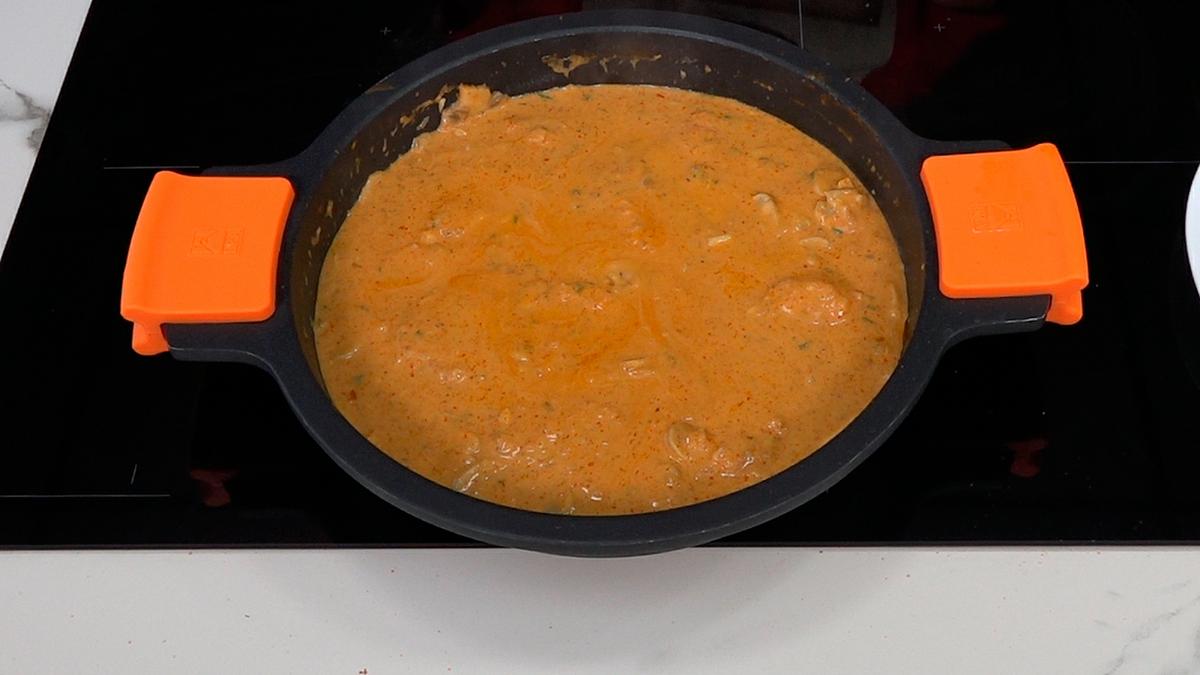 POLLO EN SALSA CREMOSA DE TOMATE Y CHAMPIÑONES - Loli Domínguez - Foto 13