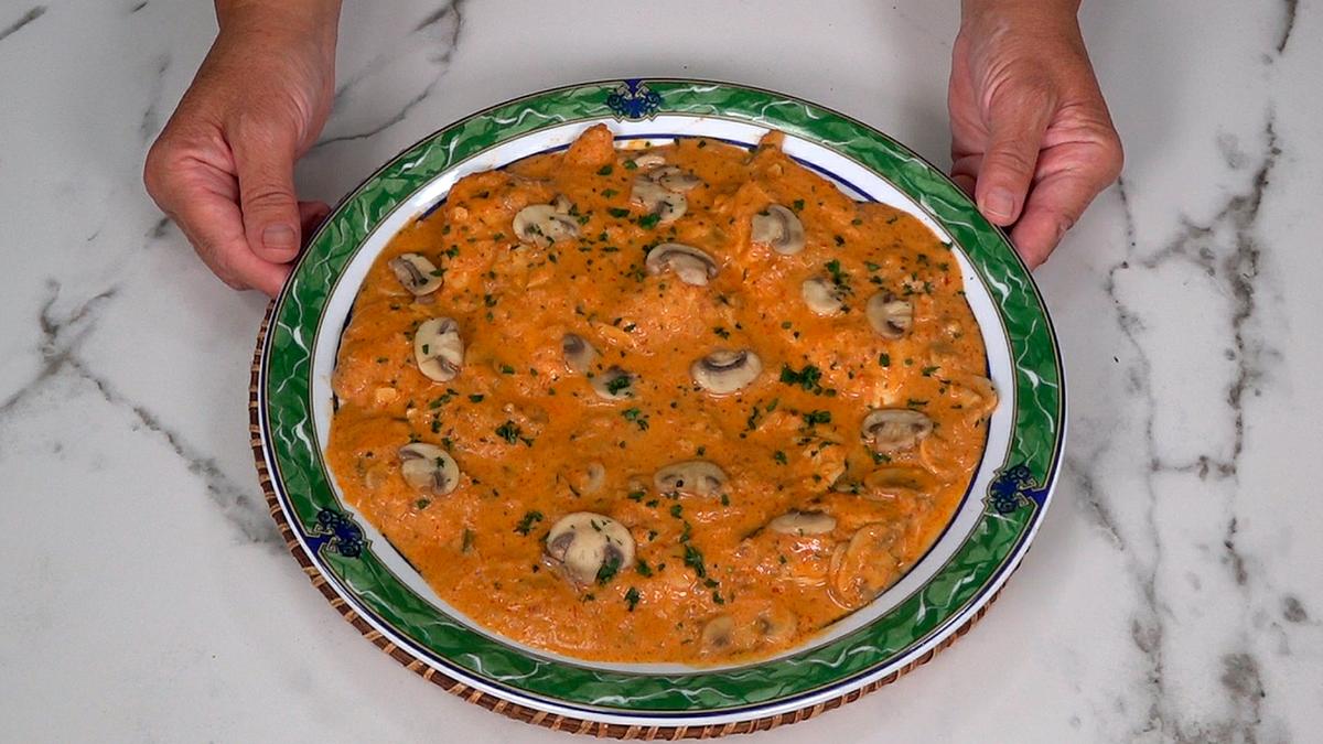 POLLO EN SALSA CREMOSA DE TOMATE Y CHAMPIÑONES - Loli Domínguez - Foto 14