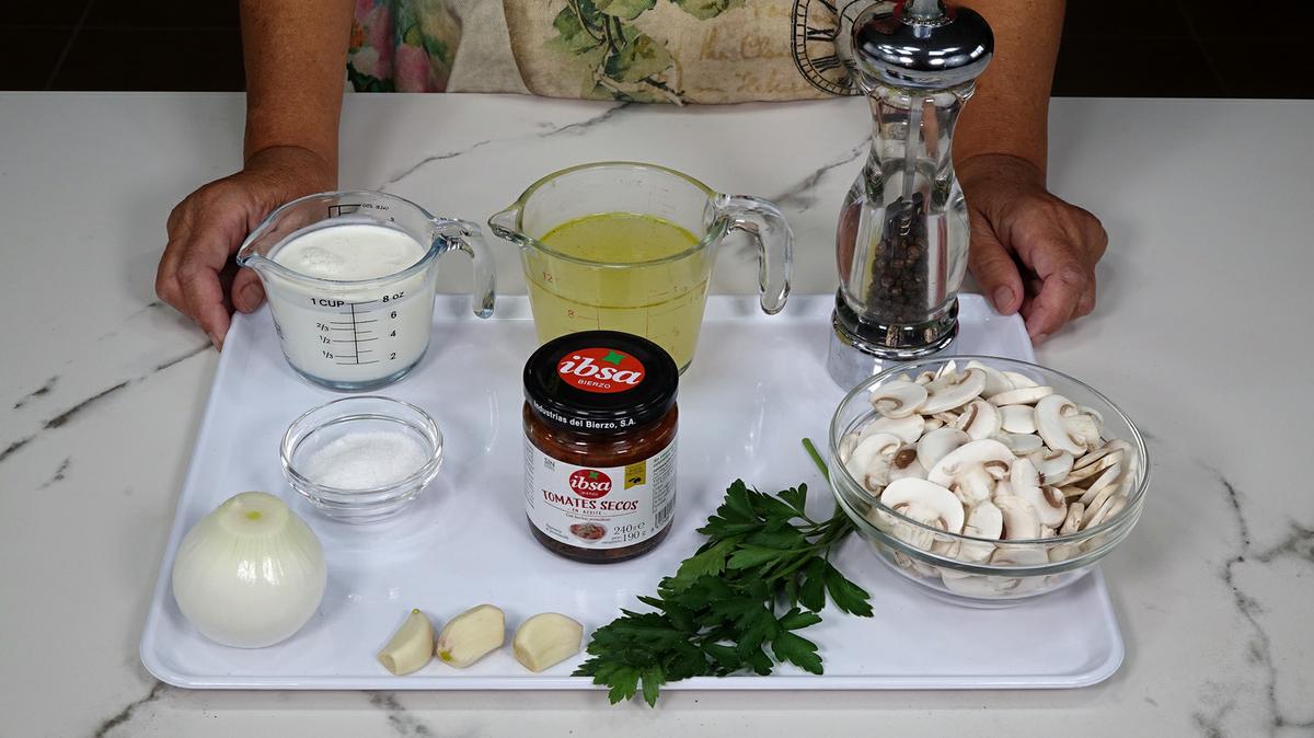 POLLO EN SALSA CREMOSA DE TOMATE Y CHAMPIÑONES - Loli Domínguez - Foto 6