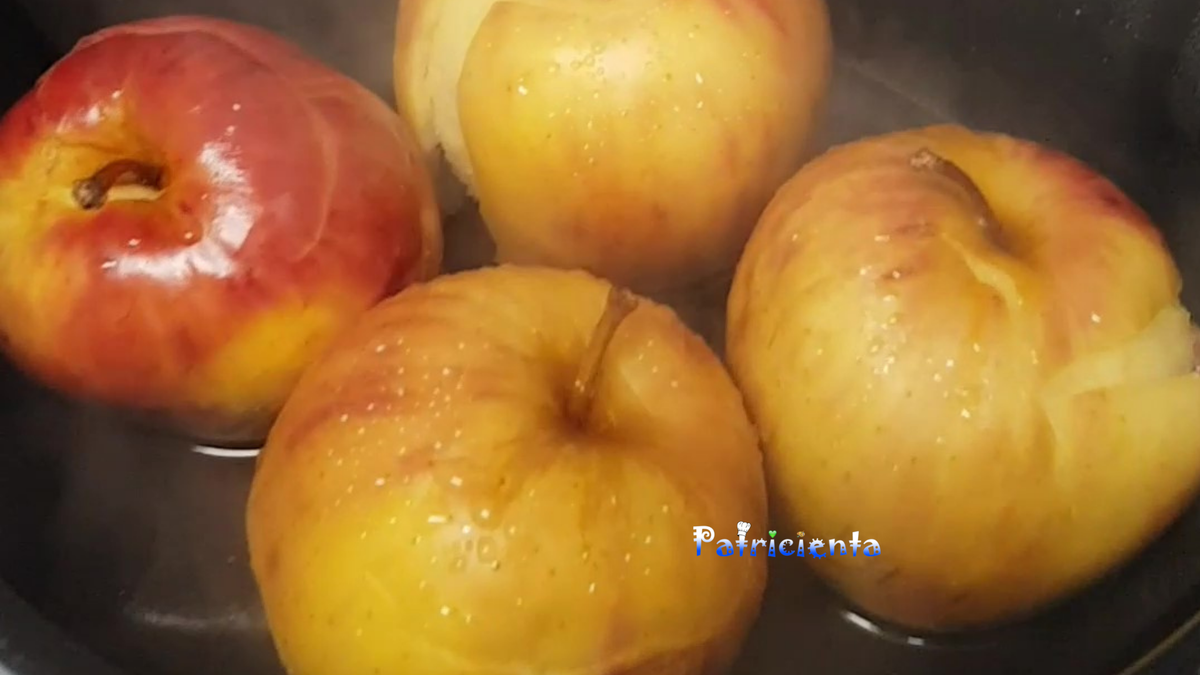 manzana baby led weaning en micrrondas con canela