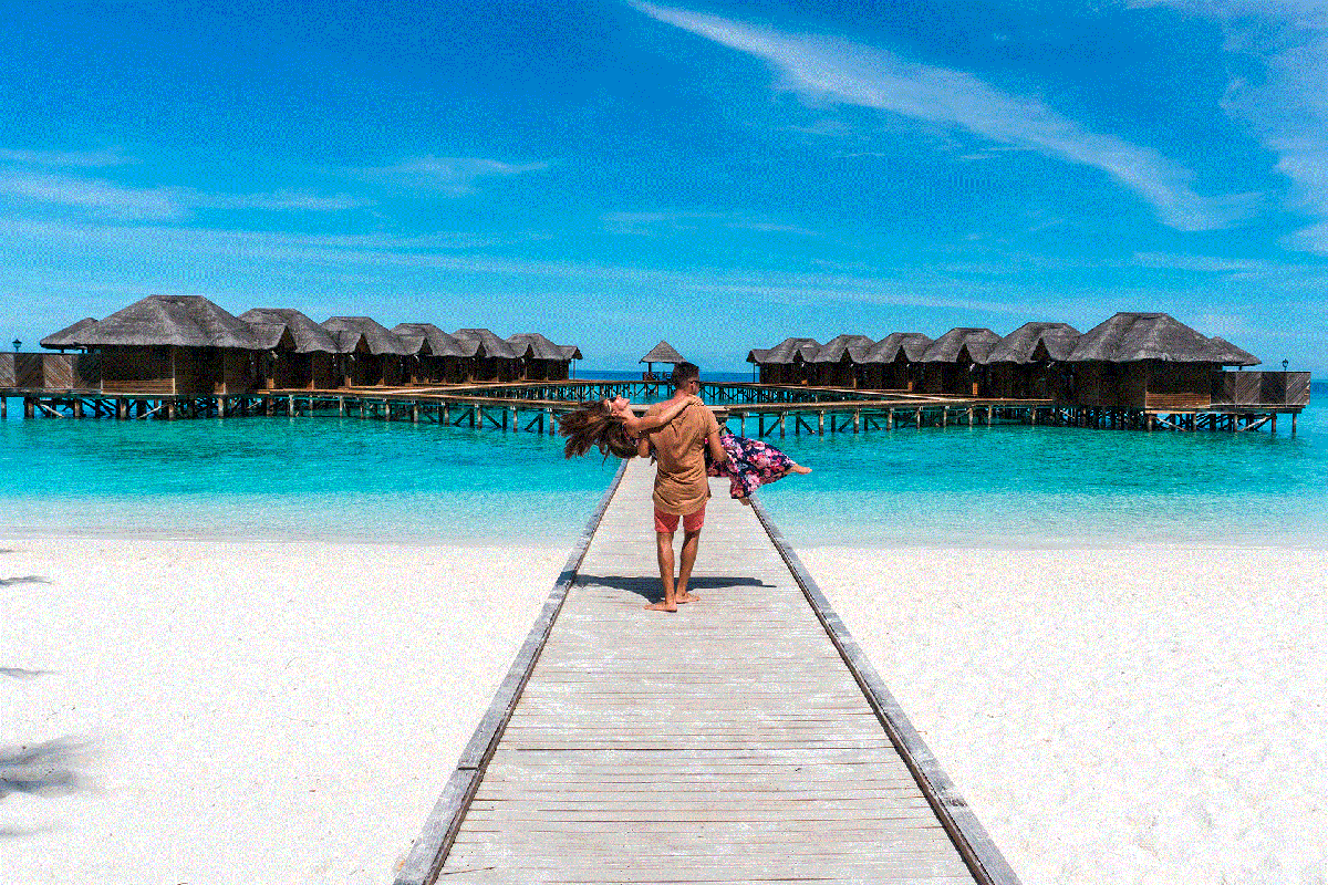 Luna De Miel desde 432 €. El mejor precio en Logitravel.