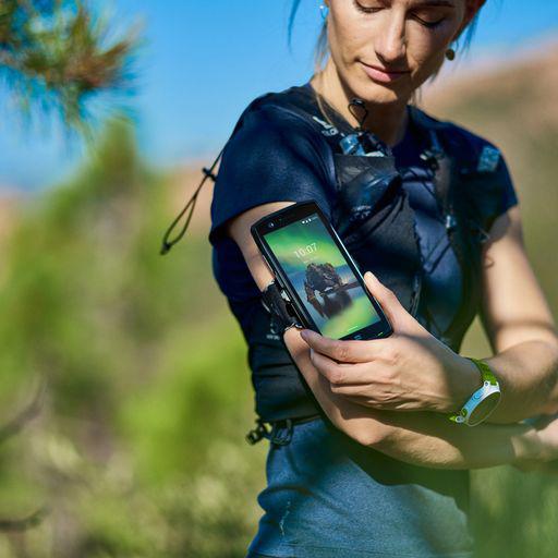 Croscall ACTION-X5 - running X-ARMBAND