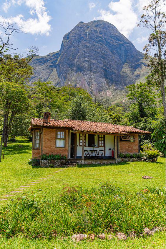 Hermosas y sencillas casas de campo