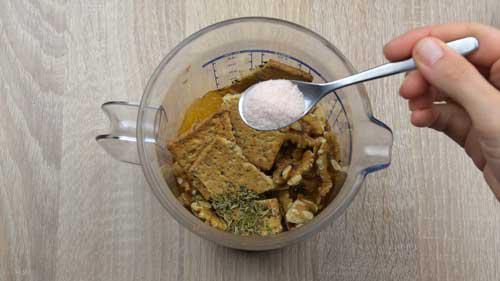 agregar resto de ingredientes para el muhammara o pate de pimientos rojos asados