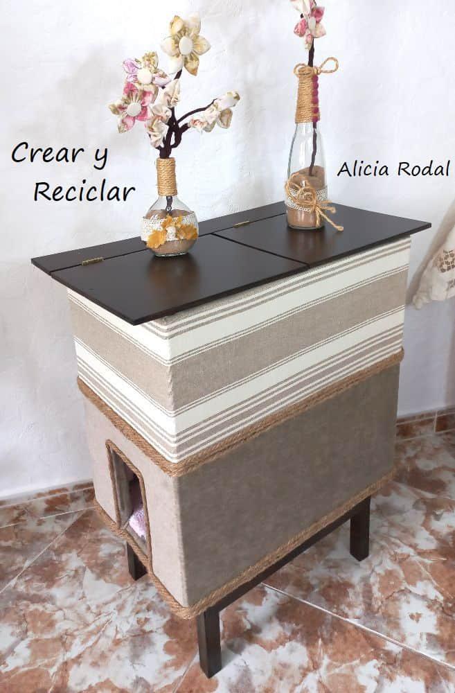 ¿Alguna vez te has preguntado si es posible hacer un mueble tan sólo con materiales de desechos? Pues ya te digo yo que si es posible, con reciclaje. En este tutorial te muestro lo que hice con unos cuantos materiales reciclados que puedes conseguir fácilmente.