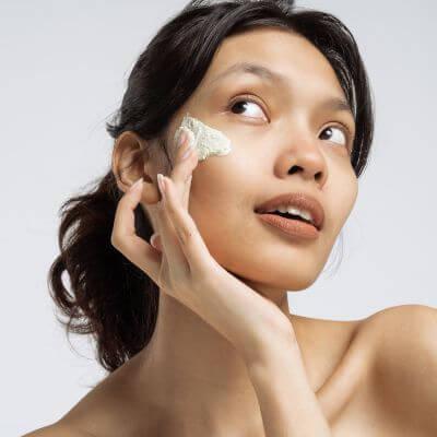 Exfoliación para quitar pelos enquistados