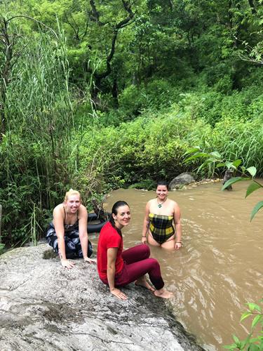 retiros espirituales india yoga meditacion mindfulness rishikesh