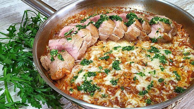 Arroz con solomillo y queso fundido