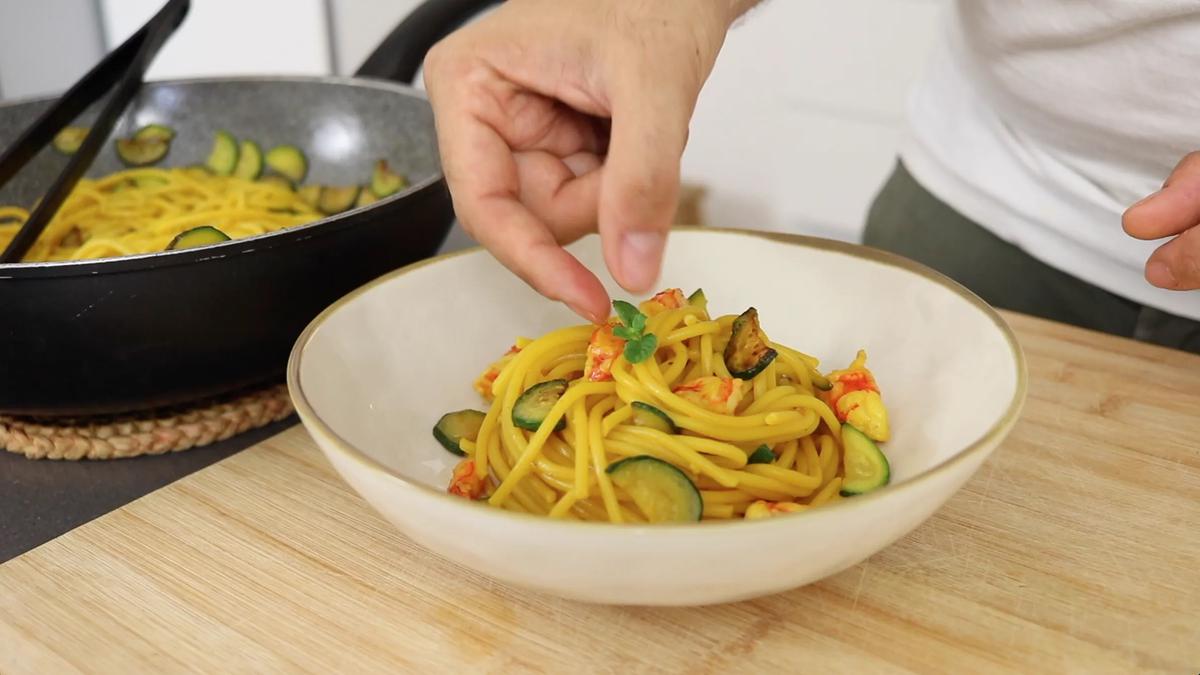 linguini gambas y calabacín receta