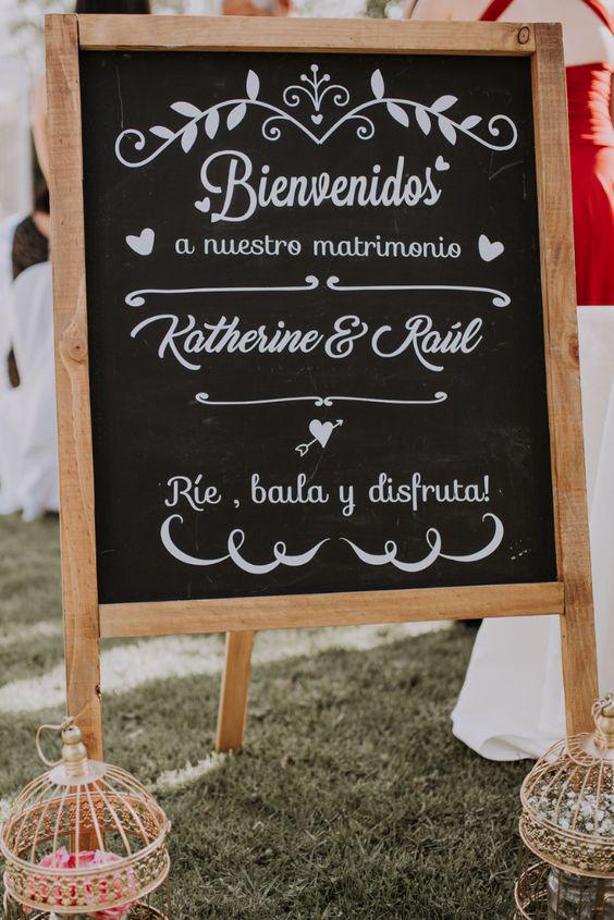 Ideas bonitas para poner carteles y señalamientos en tu boda