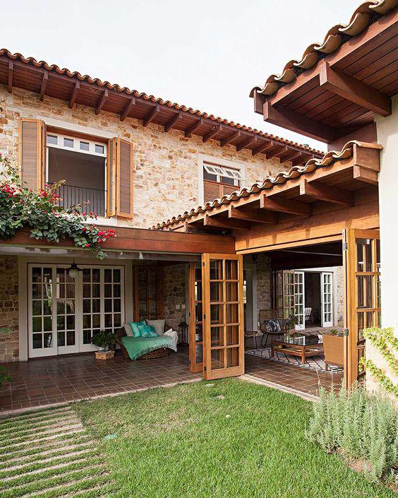 Casas de campo color café