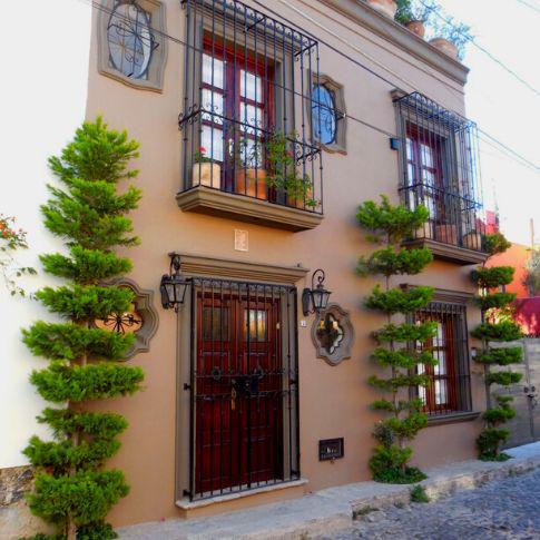 Fachadas de casas coloniales