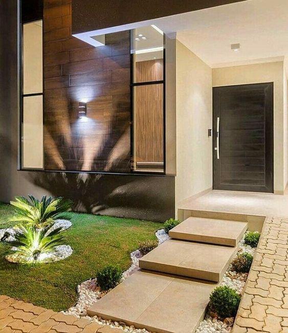 Casas pequeñas con escalera exterior