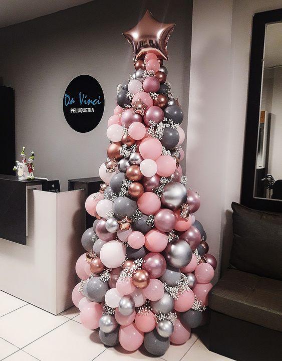 Arboles de Navidad con globos