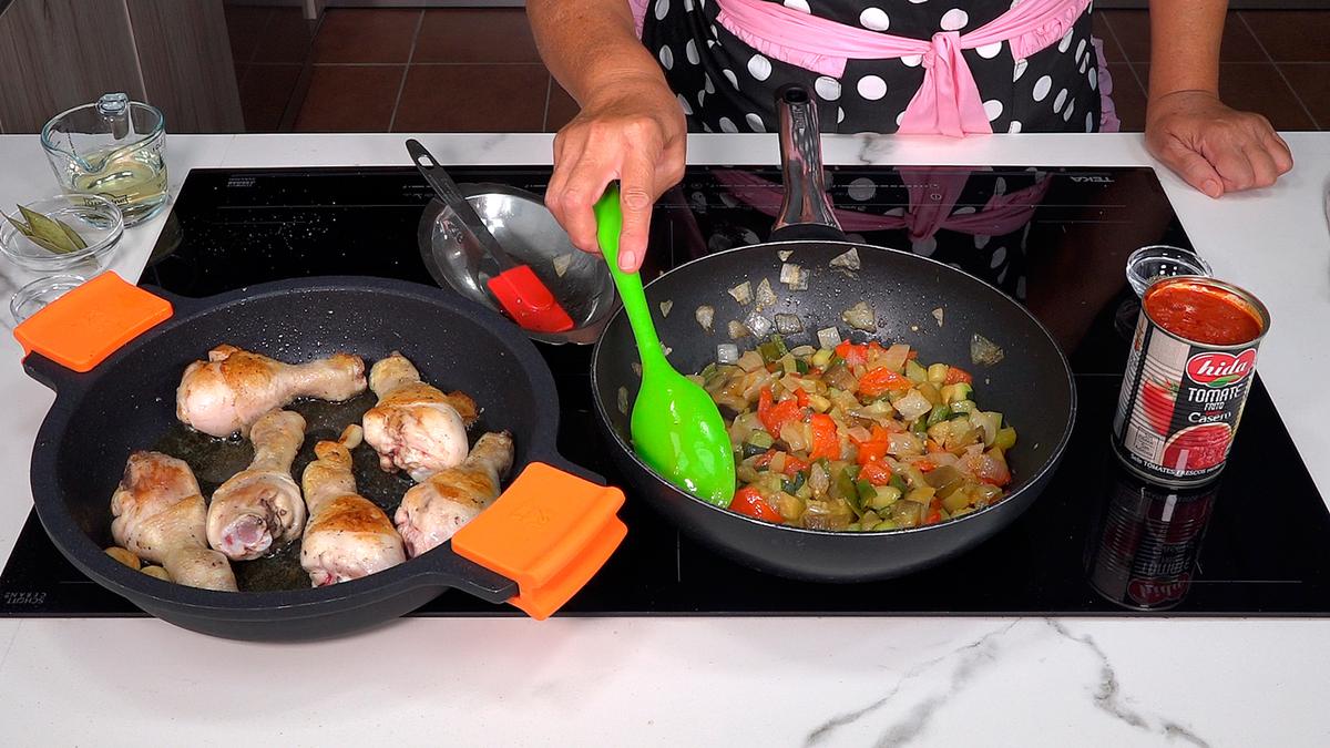 POLLO AL AJILLO CON PISTO FÁCIL - Receta - Loli Domínguez - Foto 5