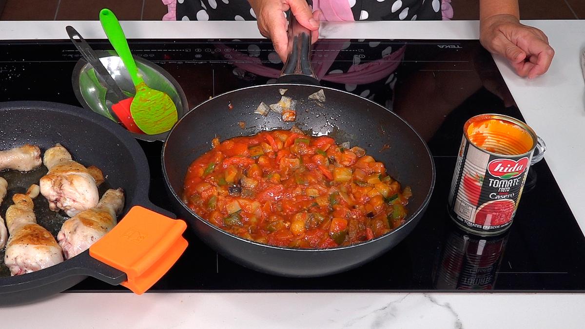 POLLO AL AJILLO CON PISTO FÁCIL - Receta - Loli Domínguez - Foto 7
