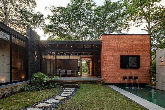 Diseños de casas pequeñas con revestimiento de ladrillo