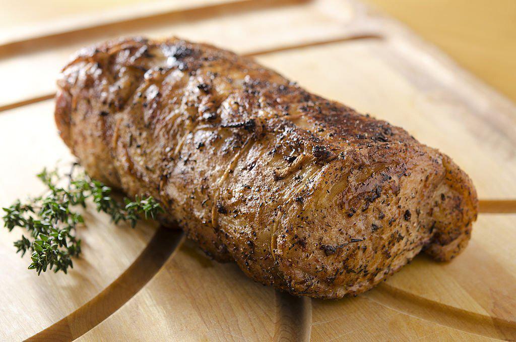 Cerdo asado a la salvia