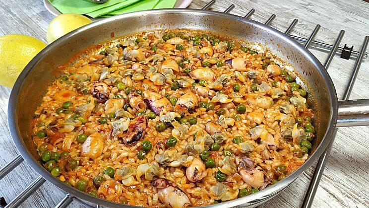 Arroz con chipirones y berberechos