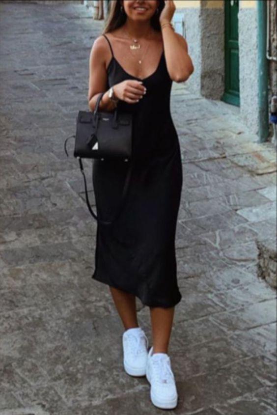 Combina vestidos con tenis