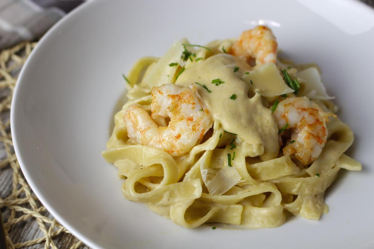 Pasta con salsa de gambas, langostinos o camarones