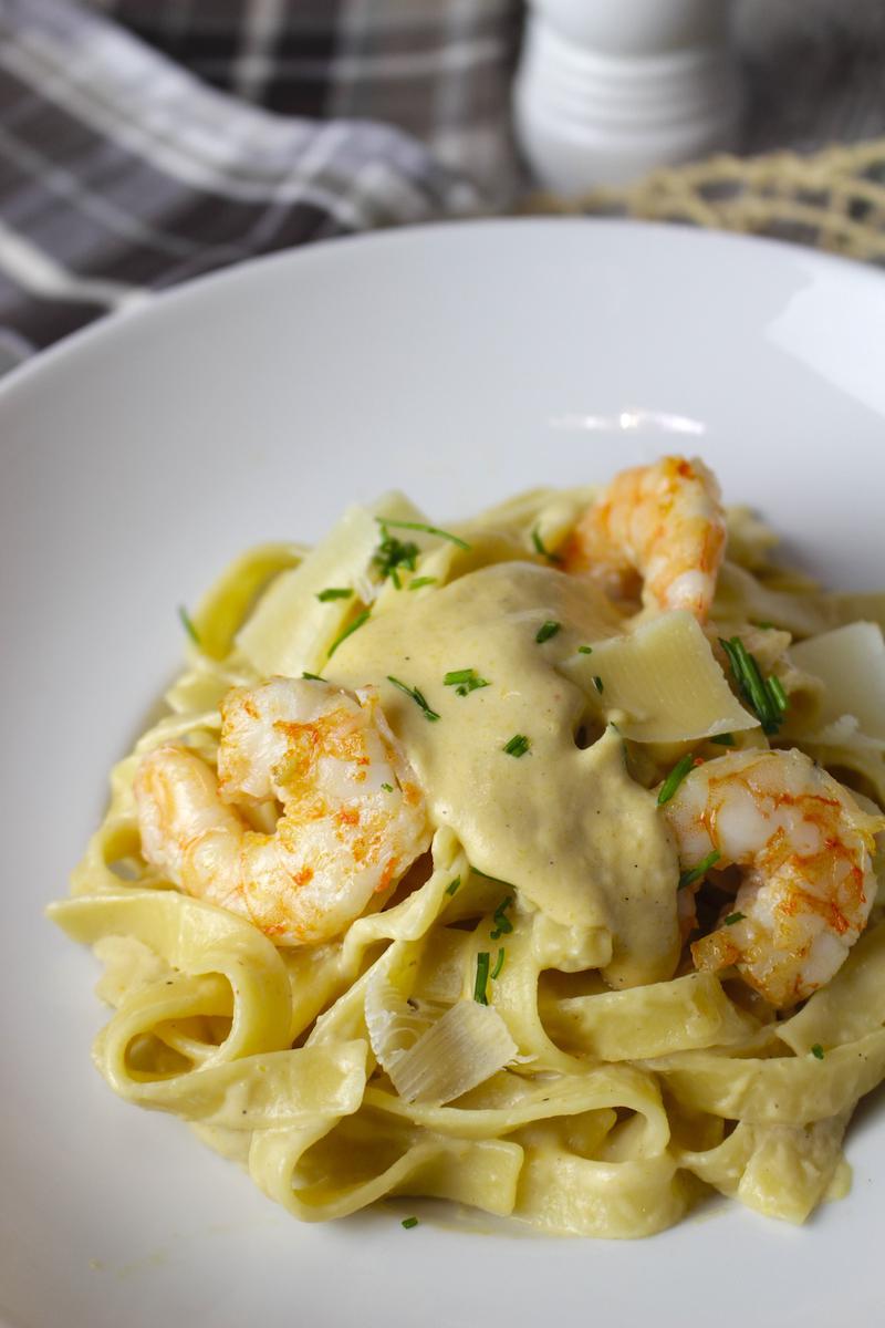 Pasta con salsa de gambas, langostinos o camarones