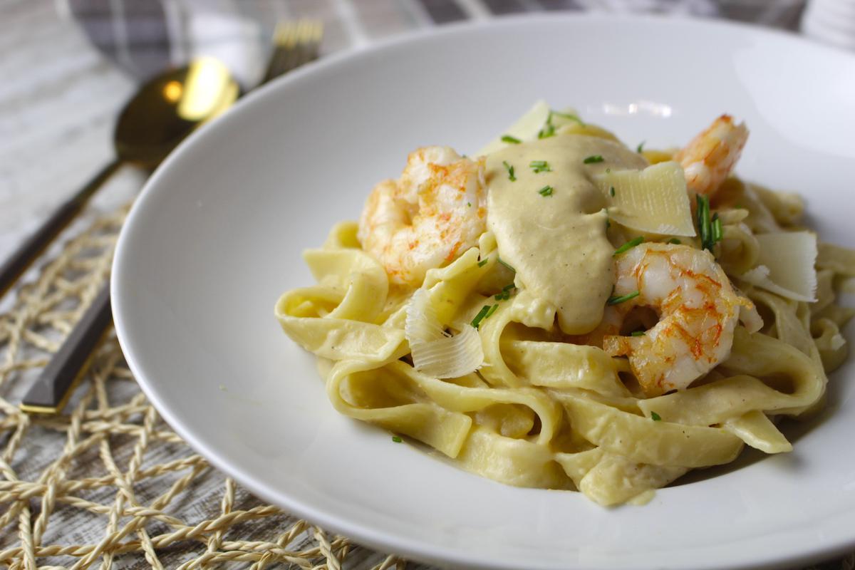 Pasta con salsa de gambas, langostinos o camarones