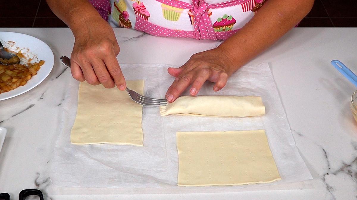 CAÑAS DE HOJALDRE CON CREMA Y MANZANAS, FÁCILES, CREERÁN QUE SON DE PASTELERÍA - Loli Domínguez - Foto 17