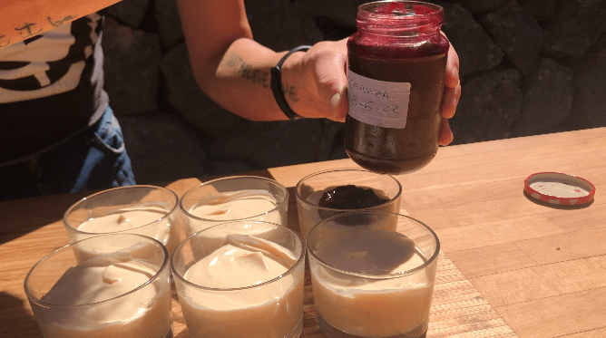 CHEESECAKE CON MERMELADA DE CEREZA