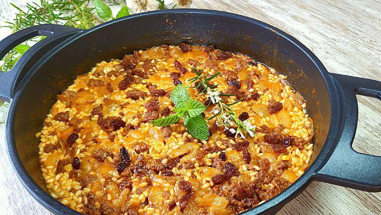 Arroz con rustido de carne picada