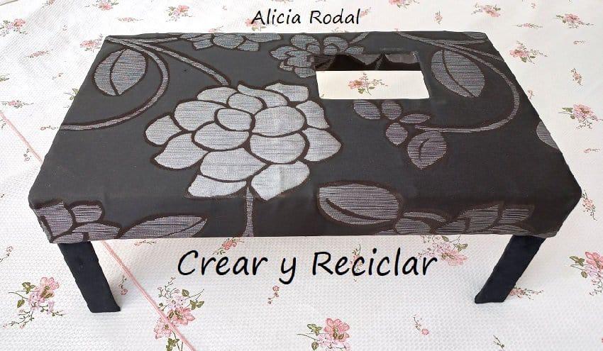 En este tutorial te voy a enseñar una idea fácil, sencilla, útil y práctica, para evitar que tu ordenador se dañe. Simplemente vamos a hacer una mesa, perfecta para colocar el portátil.