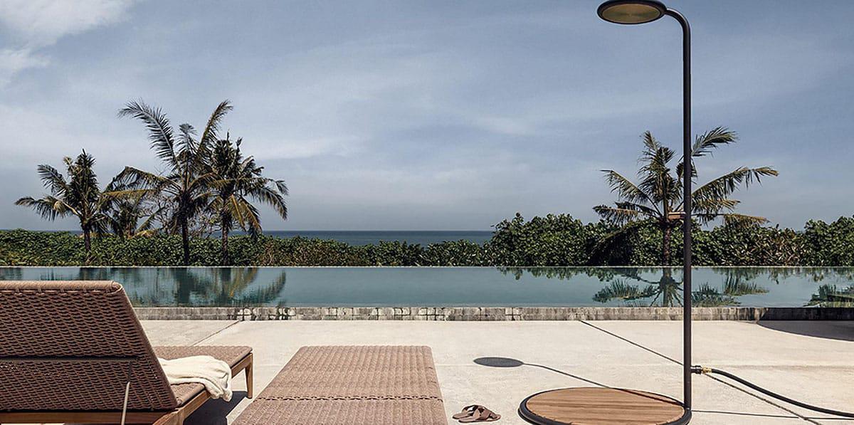 Ducha externa con manguera