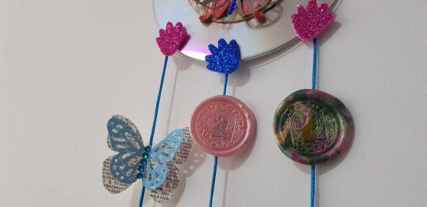 Atrapasueños con CD y sellos de lacre