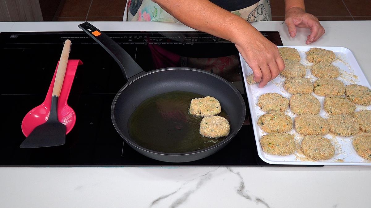 TORTITAS DE VERDURAS, RECETA MUY FÁCIL Y DELICIOSA - Loli Domínguez - Foto 10