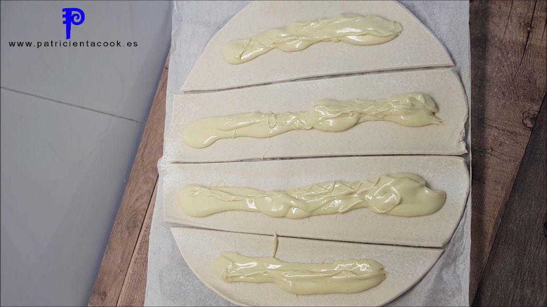 Intestinos sangrientos para Halloween. Trampantojo. Receta dulce y SIN GLUTEN