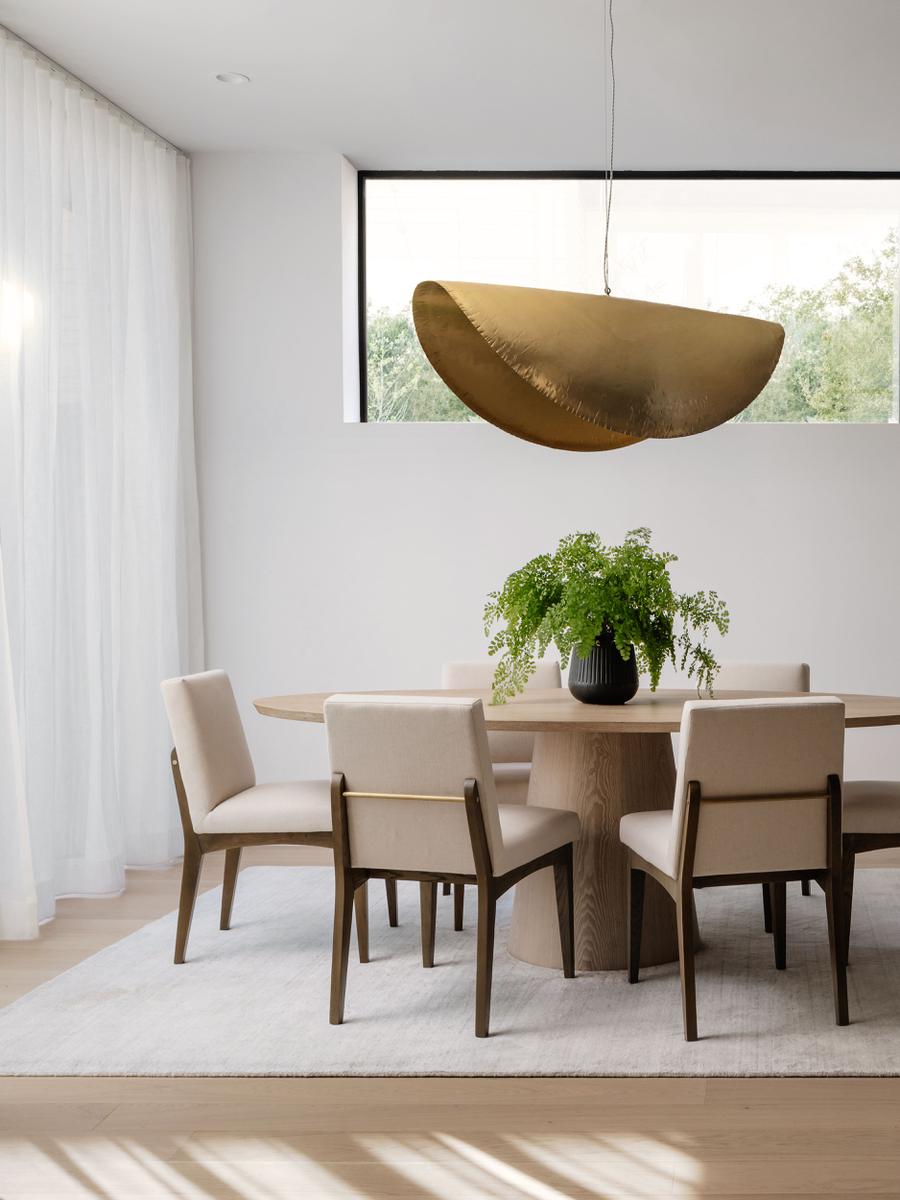 This characterful house in Austin, Texas, shows how minimalism can be warm and inviting (3)