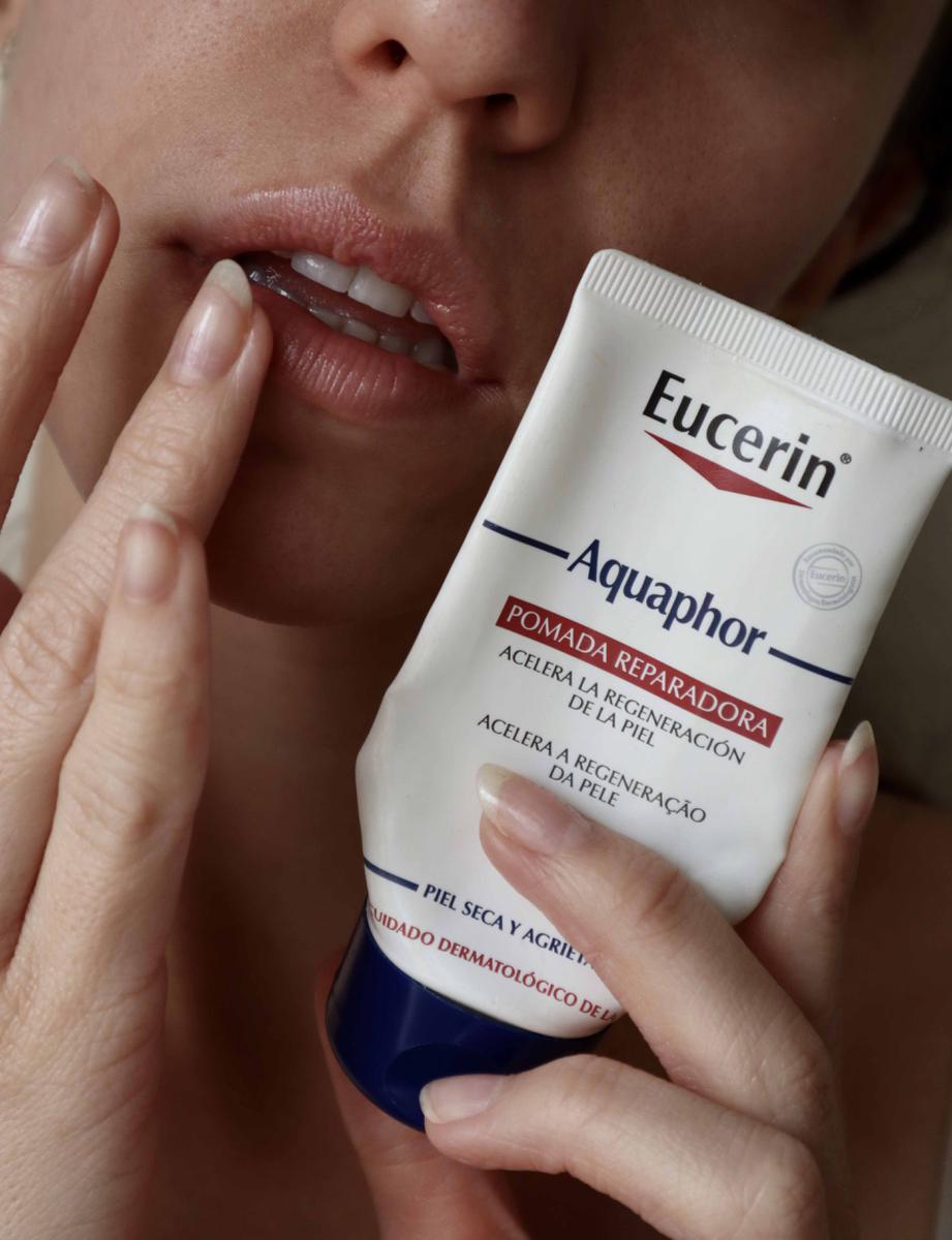 Aquaphor reparador labios