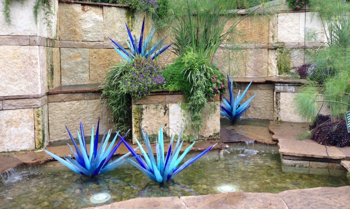 Jardines con cascada peque&ntilde;os